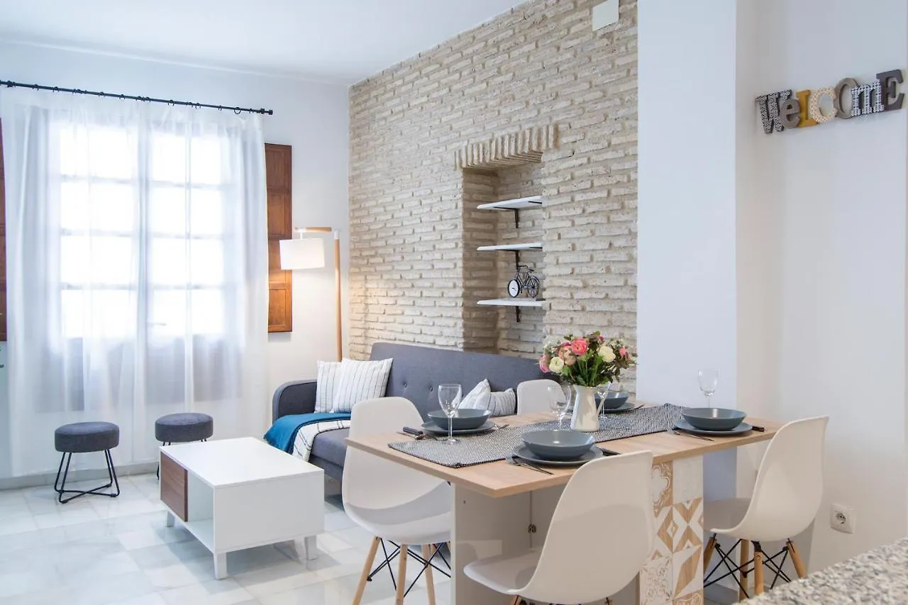 Riverside Triana Apartment إشبيلية 0*,