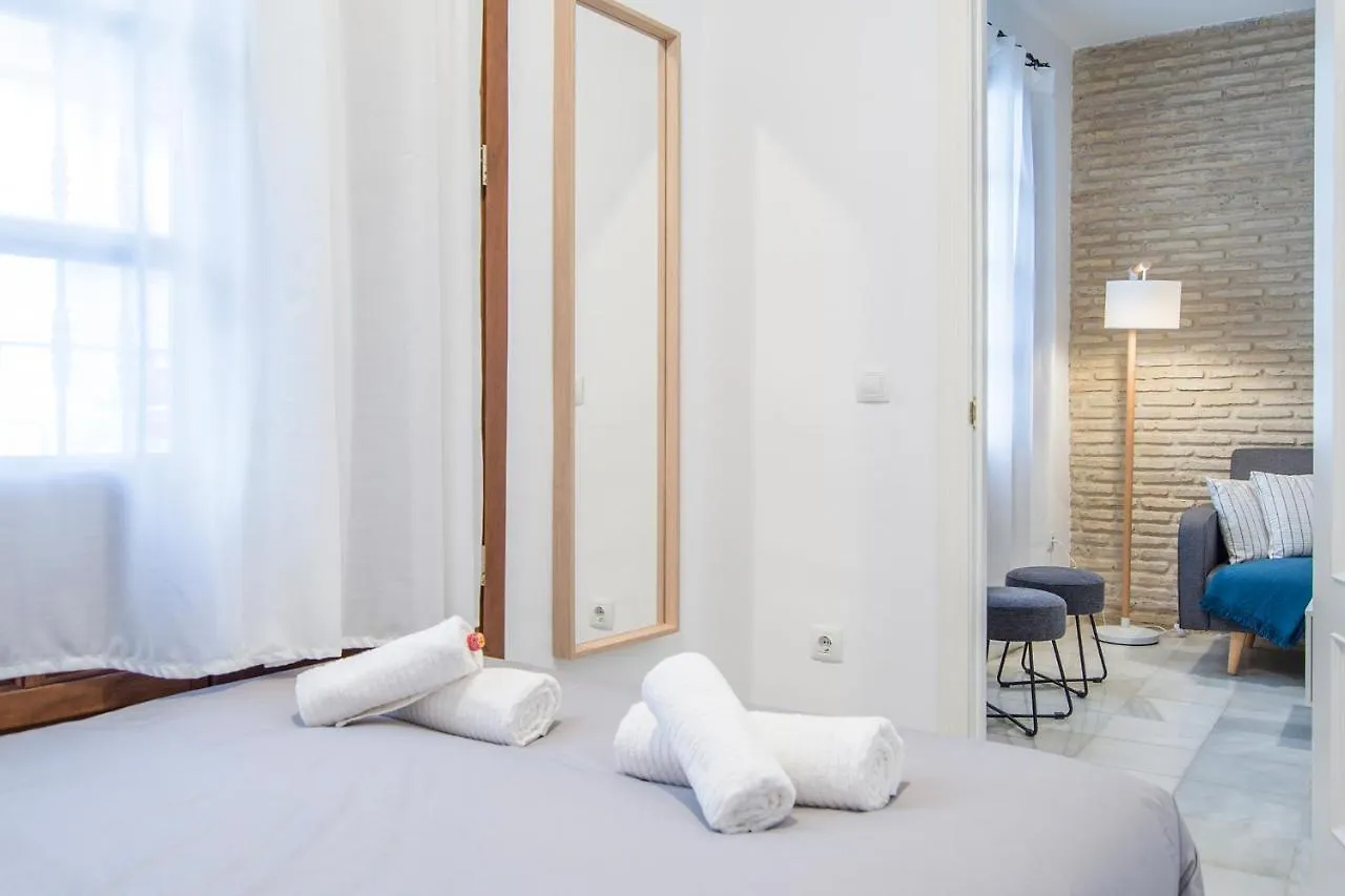 Riverside Triana Apartment إشبيلية إسبانيا